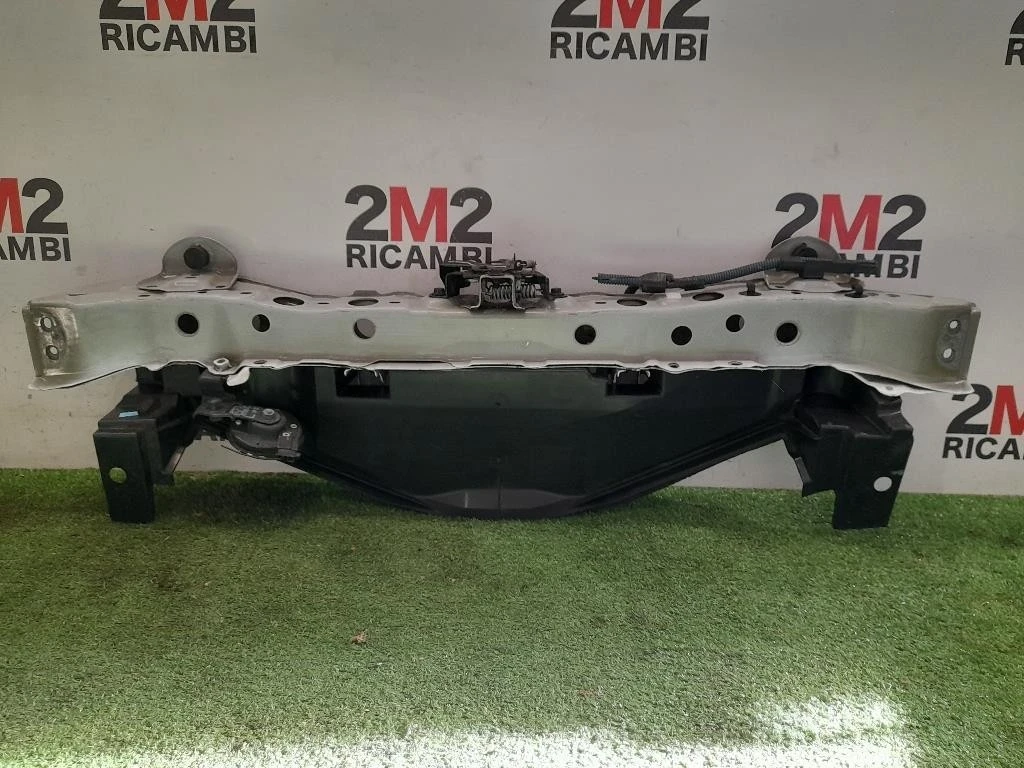 Traversa Frontale SUP ANT 532050D905 Toyota Yaris IV 2014