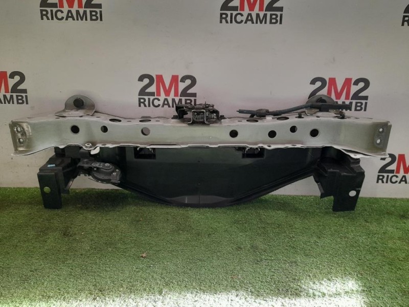 Traversa Frontale SUP ANT 532050D905 Toyota Yaris IV 2014