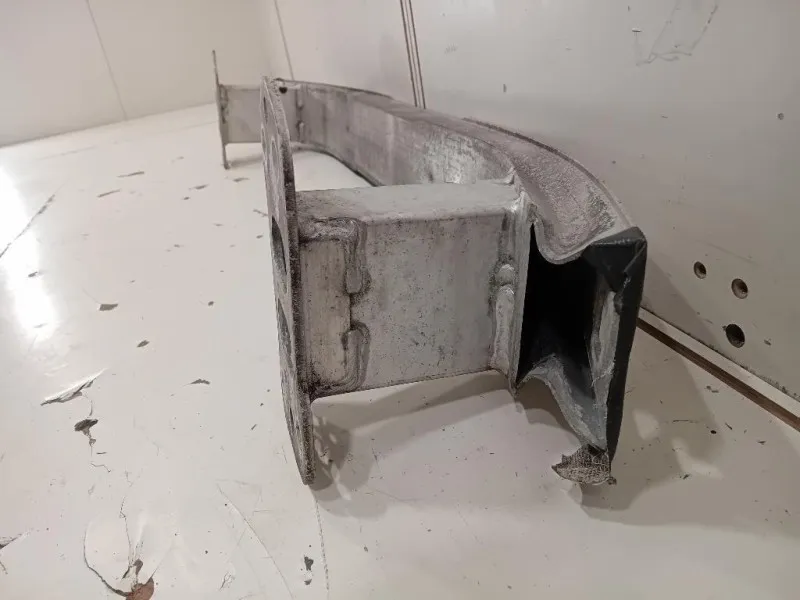 Traversa Paraurti ANT 51805761 Alfa Romeo Giulietta 2010