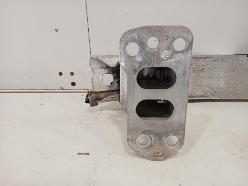 Traversa Paraurti ANT 51805761 Alfa Romeo Giulietta 2010