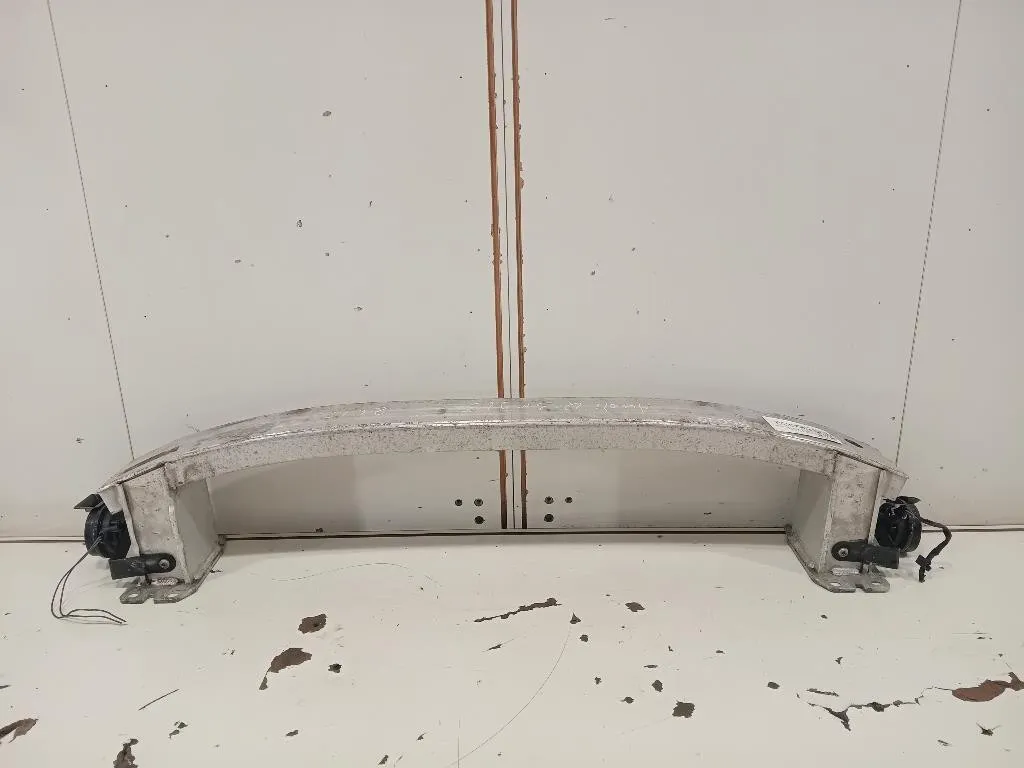 Traversa Paraurti ANT 8U0807109C Audi Q3 8UB 2012