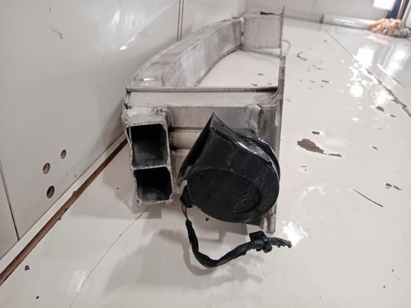 Traversa Paraurti ANT 8U0807109C Audi Q3 8UB 2012