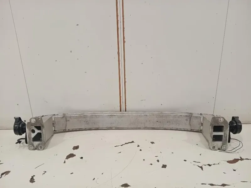 Traversa Paraurti ANT 8U0807109C Audi Q3 8UB 2012