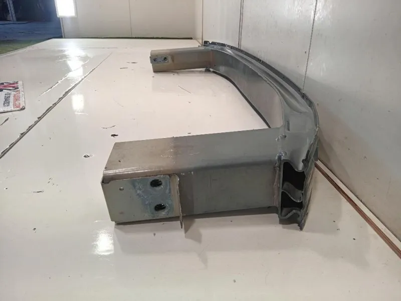 Traversa Paraurti ANT 13259739 Chevrolet Cruze 2011