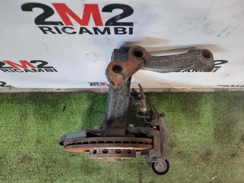 Mozzo Ruota ANT SX 8D0407257AE Audi A4 8E2 2001