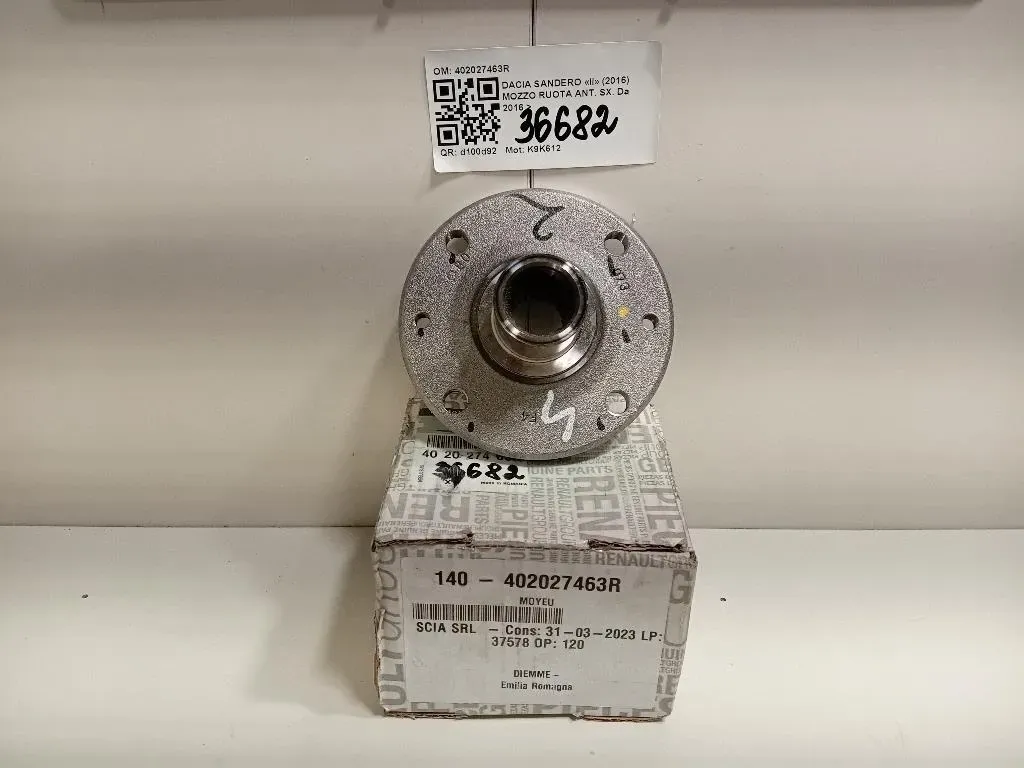 Mozzo Ruota ANT SX 402027463R Dacia Sandero II 2016