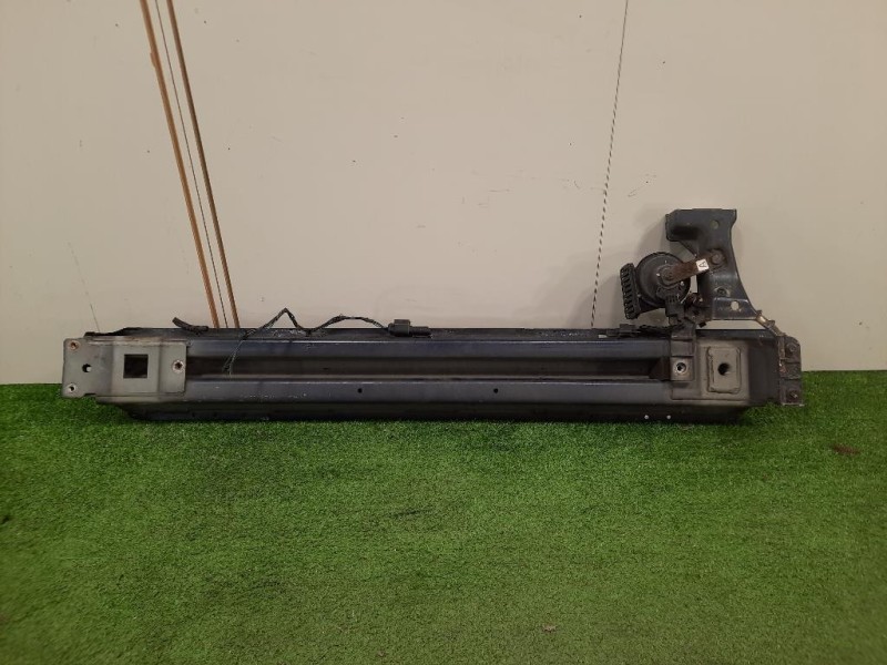 Traversa Paraurti ANT GX73-10005-AL Jaguar XE 2015