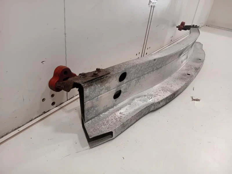 Traversa Paraurti ANT TRAVERSA PARAURTI ANT JAGUAR XJ 2011 Jaguar XJ8 X408 2003