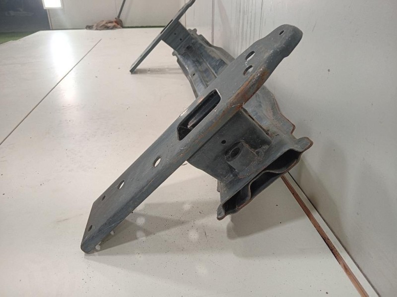 Traversa Paraurti ANT 865301P000 Kia Venga 2010