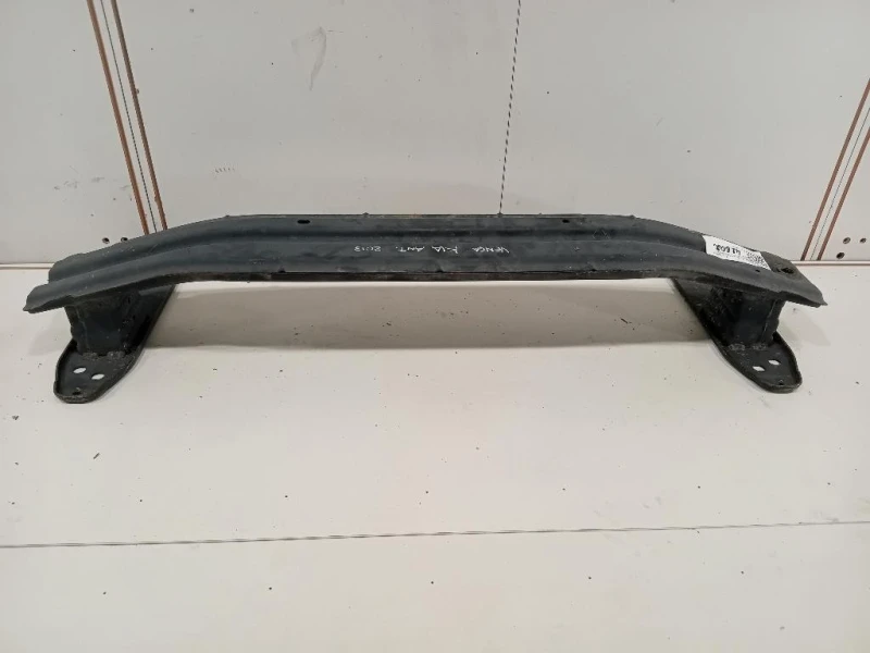 Traversa Paraurti ANT 865301P000 Kia Venga 2010
