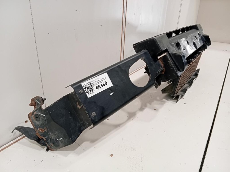 Traversa Paraurti ANT TRAVERSA PARAURTI ANT Land Rover Discovery II 1999