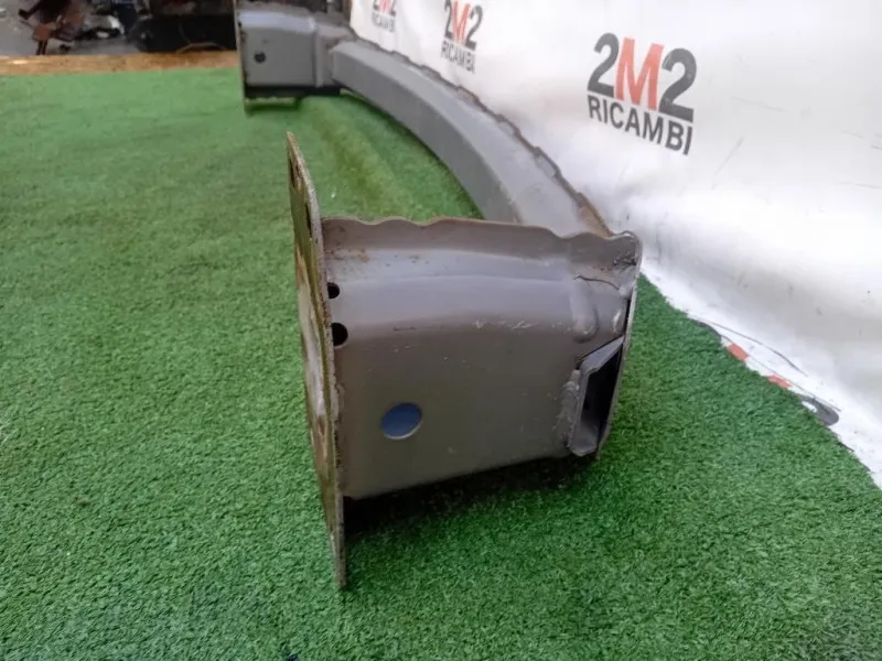 Traversa Paraurti ANT BJ32-17F021-AB Land Rover Range Rover Evoque I 2011