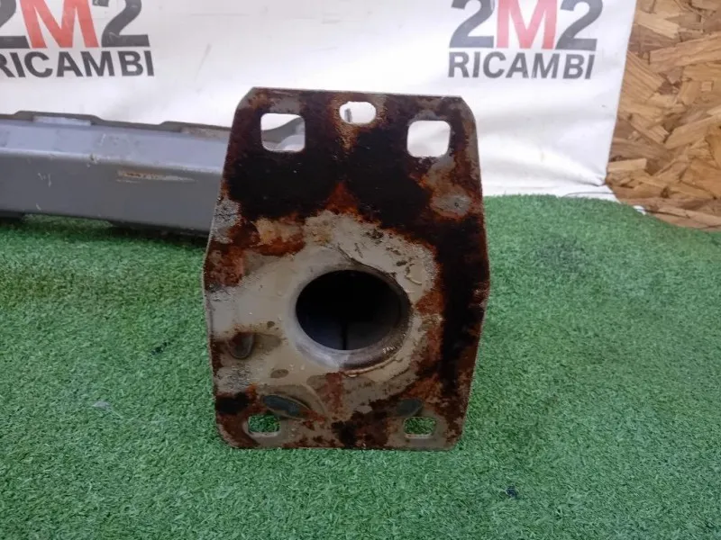 Traversa Paraurti ANT BJ32-17F021-AB Land Rover Range Rover Evoque I 2011