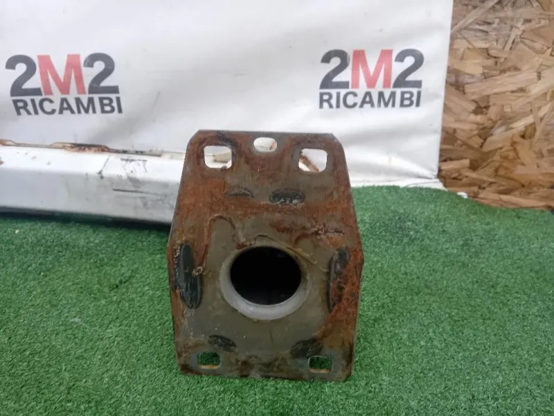 Traversa Paraurti ANT BJ32-17F021 LR055992 Land Rover Range Rover Evoque I 2011