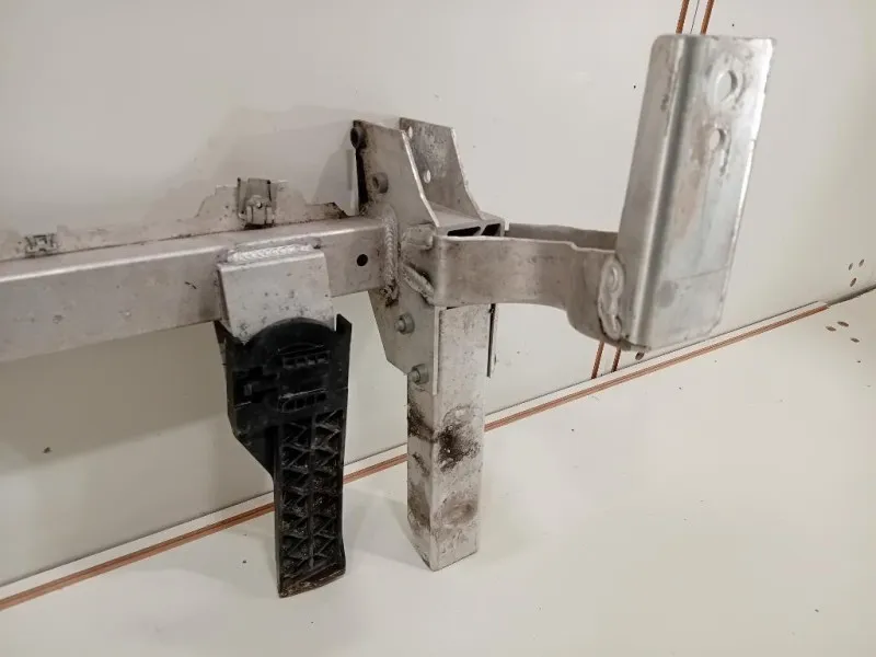 Traversa Paraurti ANT A2466260088 Mercedes Classe A W176 2013