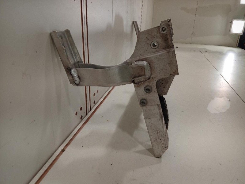 Traversa Paraurti ANT A2466260088 Mercedes Classe A W176 2013