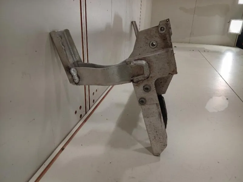 Traversa Paraurti ANT A2466260088 Mercedes Classe A W176 2013