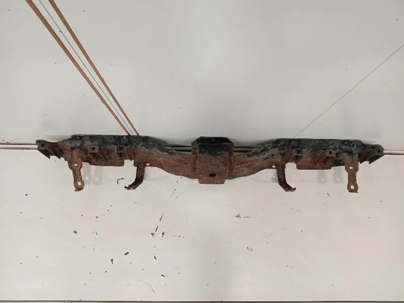 Traversa Paraurti ANT Mitsubishi Pajero IV 2007