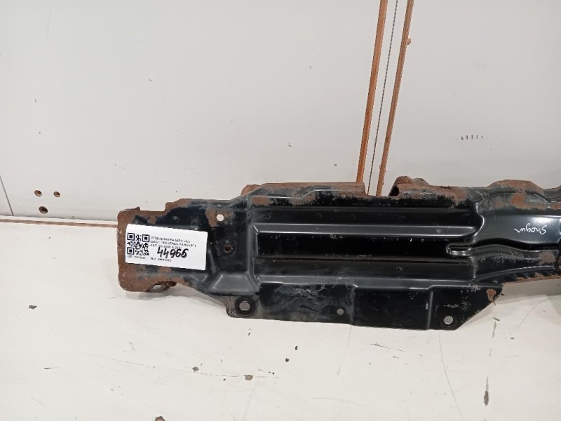 Traversa Paraurti ANT Mitsubishi Pajero IV 2007