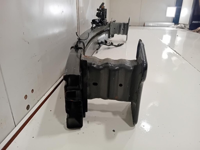 Traversa Paraurti ANT TRAVERSA PARAURTI ANT Nissan Qashqai I 2010