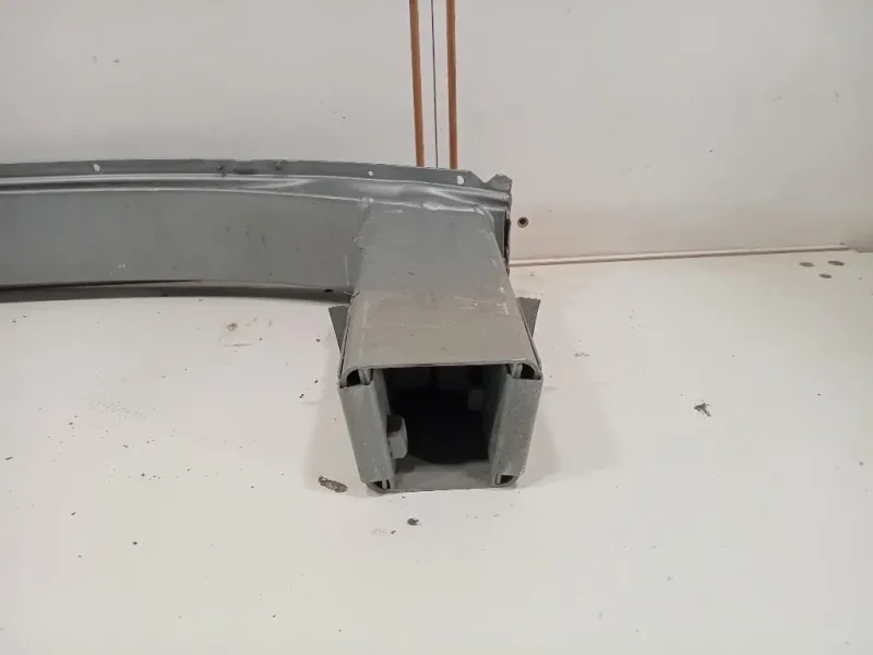 Traversa Paraurti ANT 39165566 Opel Astra J 2012