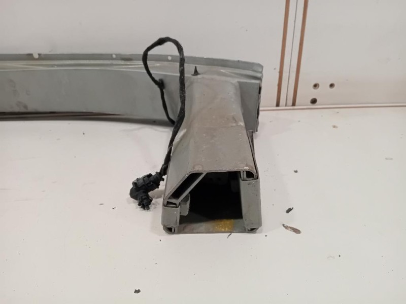 Traversa Paraurti ANT 39165566 Opel Astra J SW 2010