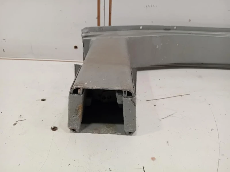 Traversa Paraurti ANT 39165566 Opel Astra J SW 2010