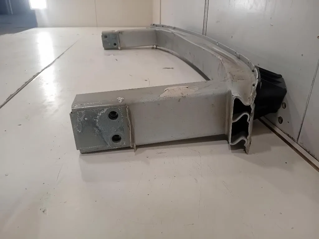 Traversa Paraurti ANT 39165571 Opel Zafira C 2012