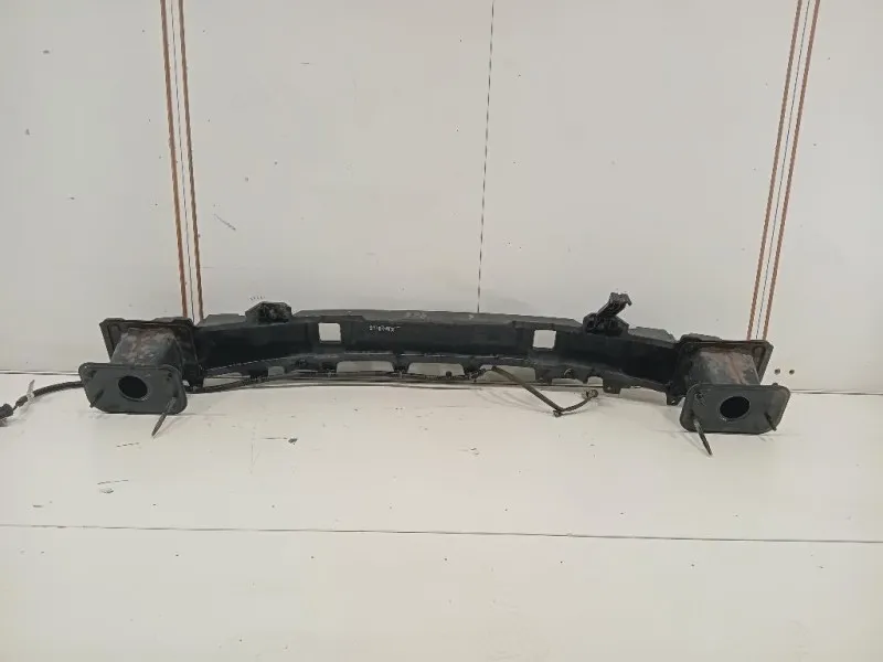 Traversa Paraurti ANT 78844-35000 Ssangyong Tivoli 2015