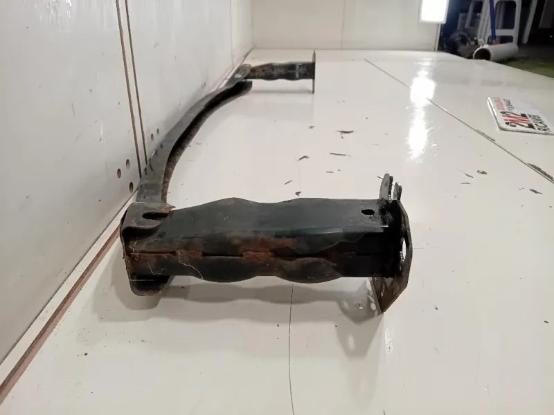 Traversa Paraurti ANT TRAVERSA PARAURTI ANT Ssangyong Tivoli 2015