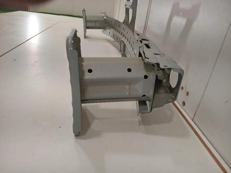 Traversa Paraurti ANT 5827054P00000 Suzuki Vitara II 2015