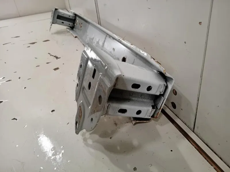 Traversa Paraurti ANT 520210D070 Toyota Yaris IV 2014