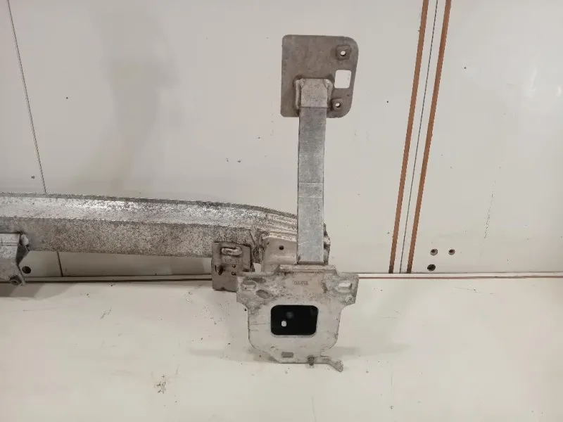 Traversa Paraurti ANT 5K0807109K Volkswagen GOLF VI 2009