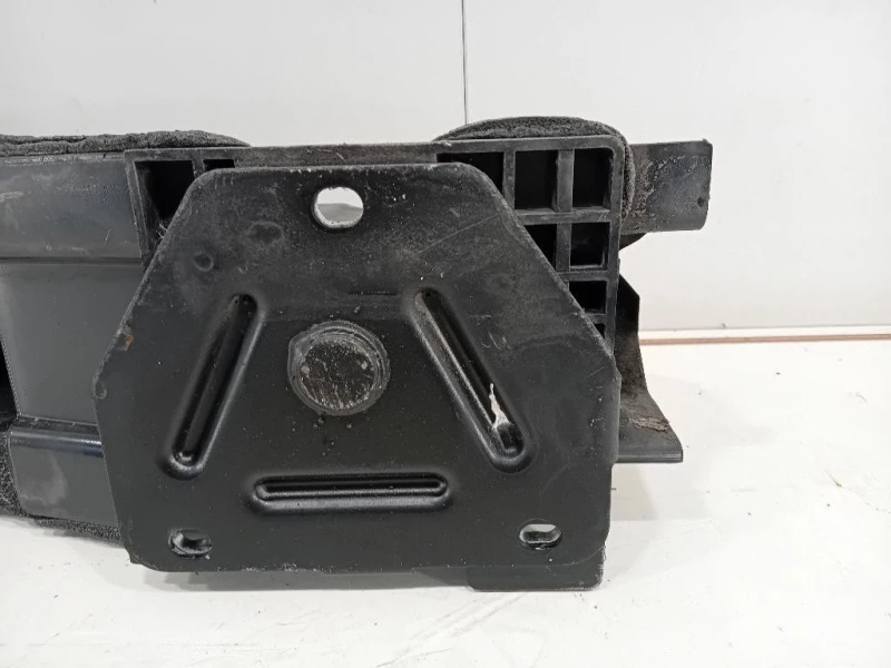 Traversa Paraurti POST 51813036 Alfa Romeo Giulietta 2010