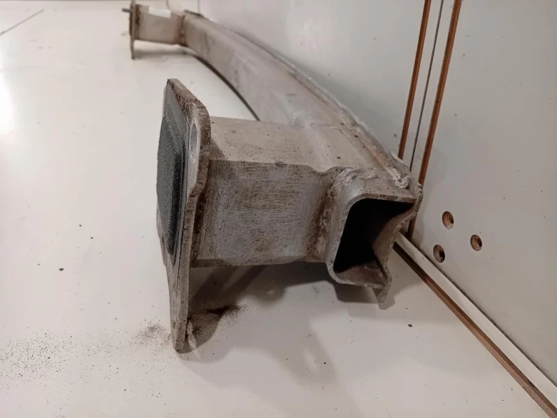 Traversa Paraurti POST 8W0807309 Audi A4 8W2 2015