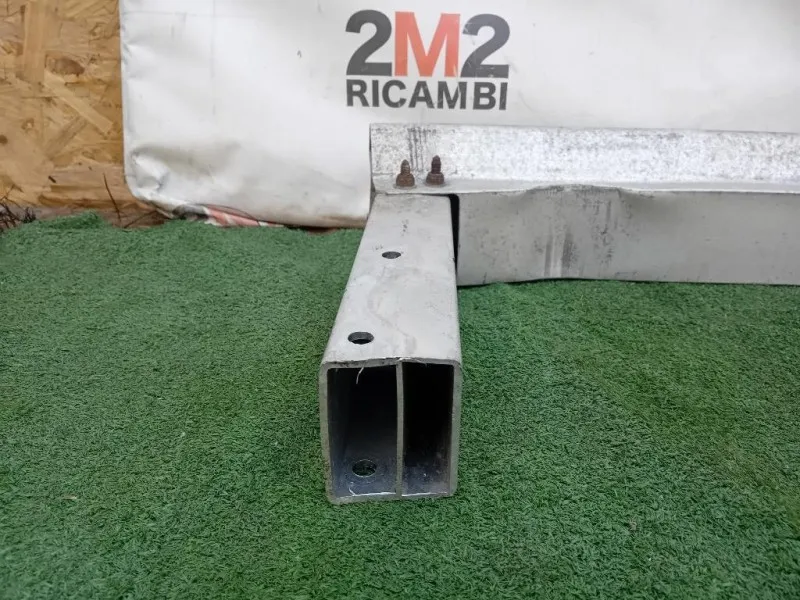 Traversa Paraurti POST 8R0807313A Audi Q5 8RB 2009