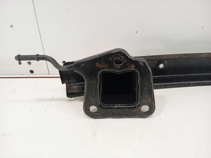 Traversa Paraurti POST 51127192408 Bmw Serie 1 E82 Coupe 2005