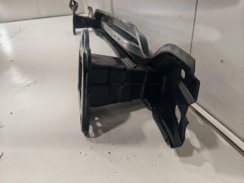 Traversa Paraurti POST 51112990162 Bmw X1 E84 2010
