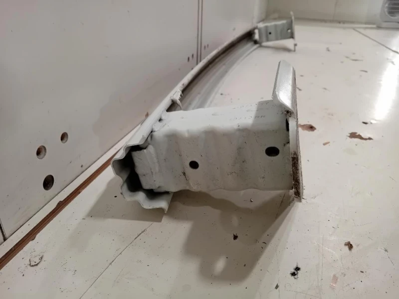 Traversa Paraurti POST 9681568080 Citroen C3 Picasso 2013