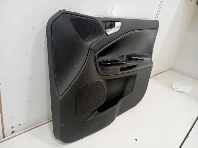 Pannello Rivestimento Porta ANT DX PANNELLO RIVESTIMENTO PORTA ANT DX Alfa Romeo Giulietta 2010