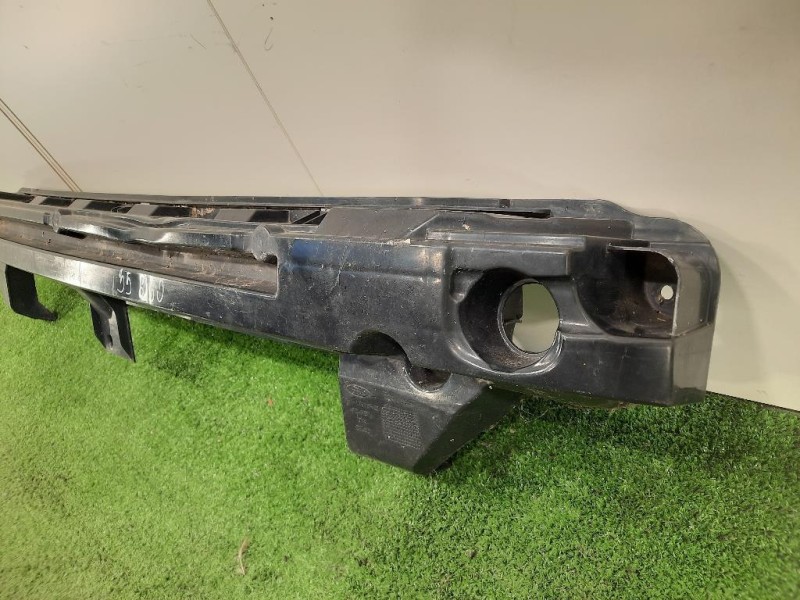 Traversa Paraurti POST 4M51-17912-AD Ford Focus III 2008