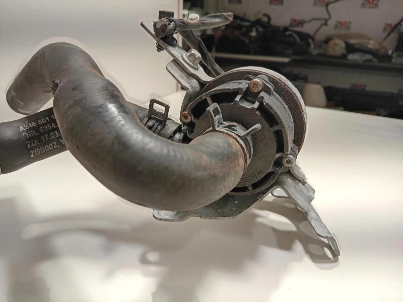 Pompa Acqua A2465011358 Mercedes Classe A W176 2013