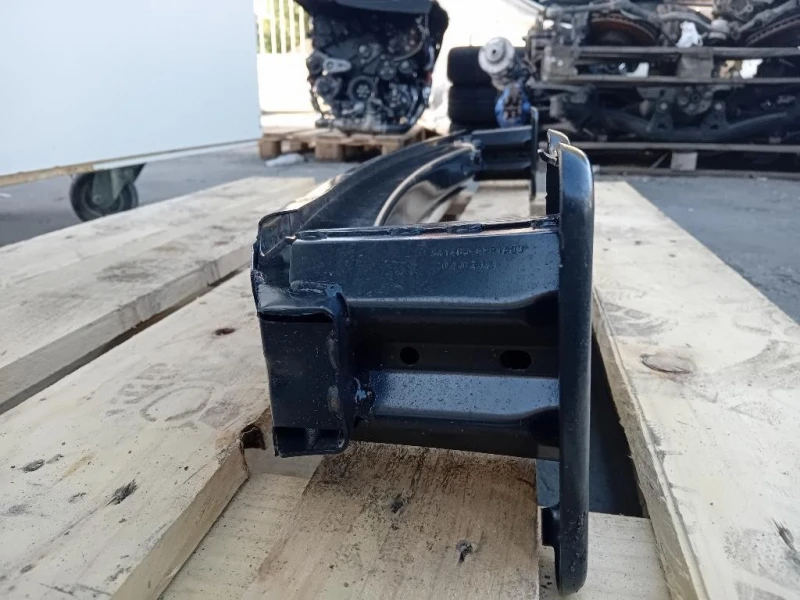 Traversa Paraurti POST 2396431 Ford PUMA II 2024