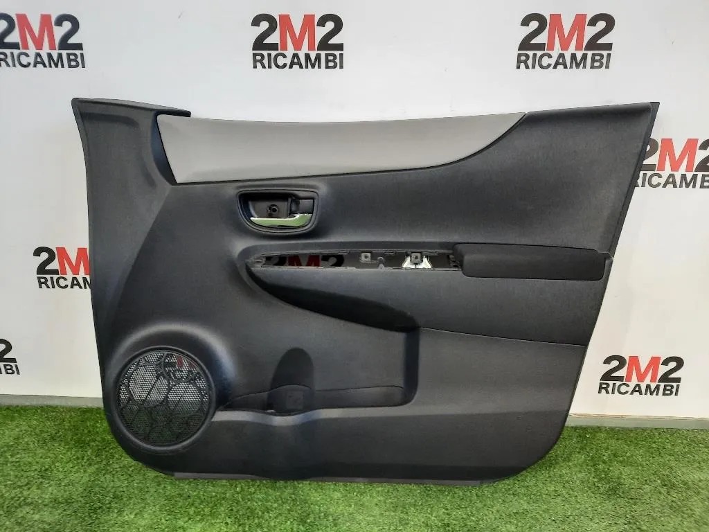 Pannello Rivestimento Porta ANT DX 676100DM30C3 Toyota Yaris IV 2014