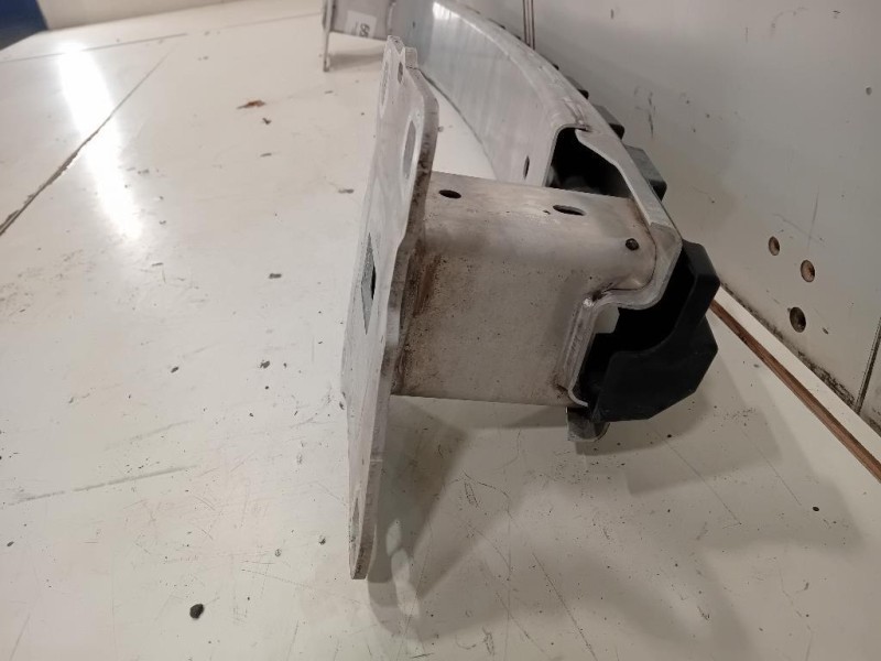 Traversa Paraurti POST J9C3-17D928-A Jaguar E-pace 2017