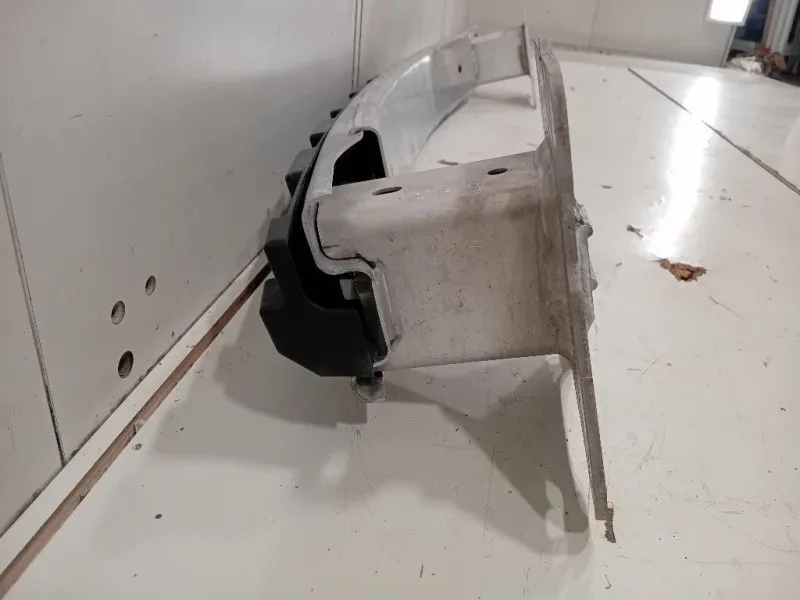 Traversa Paraurti POST J9C3-17D928-A Jaguar E-pace 2017