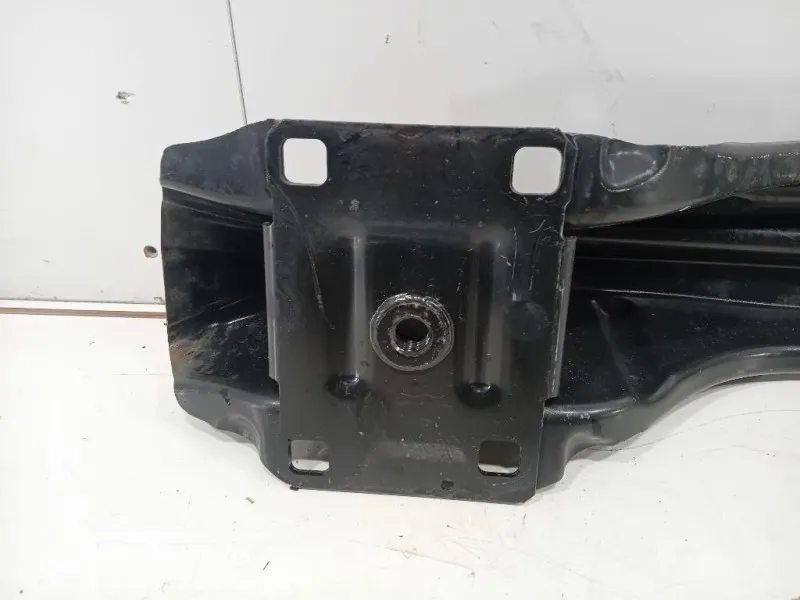 Traversa Paraurti POST T2H1134 Jaguar XE 2015