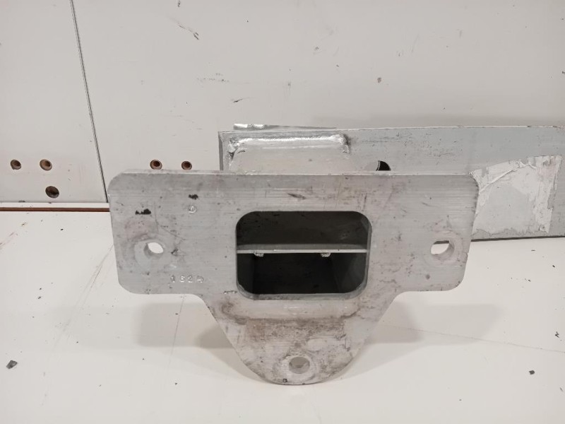 Traversa Paraurti POST K68243701AA Jeep Compass III 2017