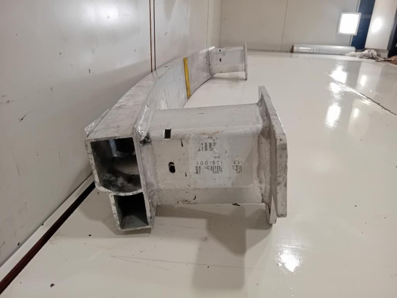 Traversa Paraurti POST K68243701AA Jeep Compass III 2017