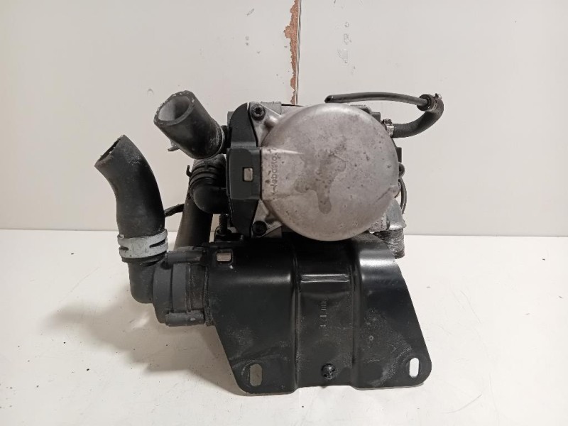 Pompa Acqua Riscaldatore Autonomo AH22 70G308AE Land Rover Range Rover Sport II 2009